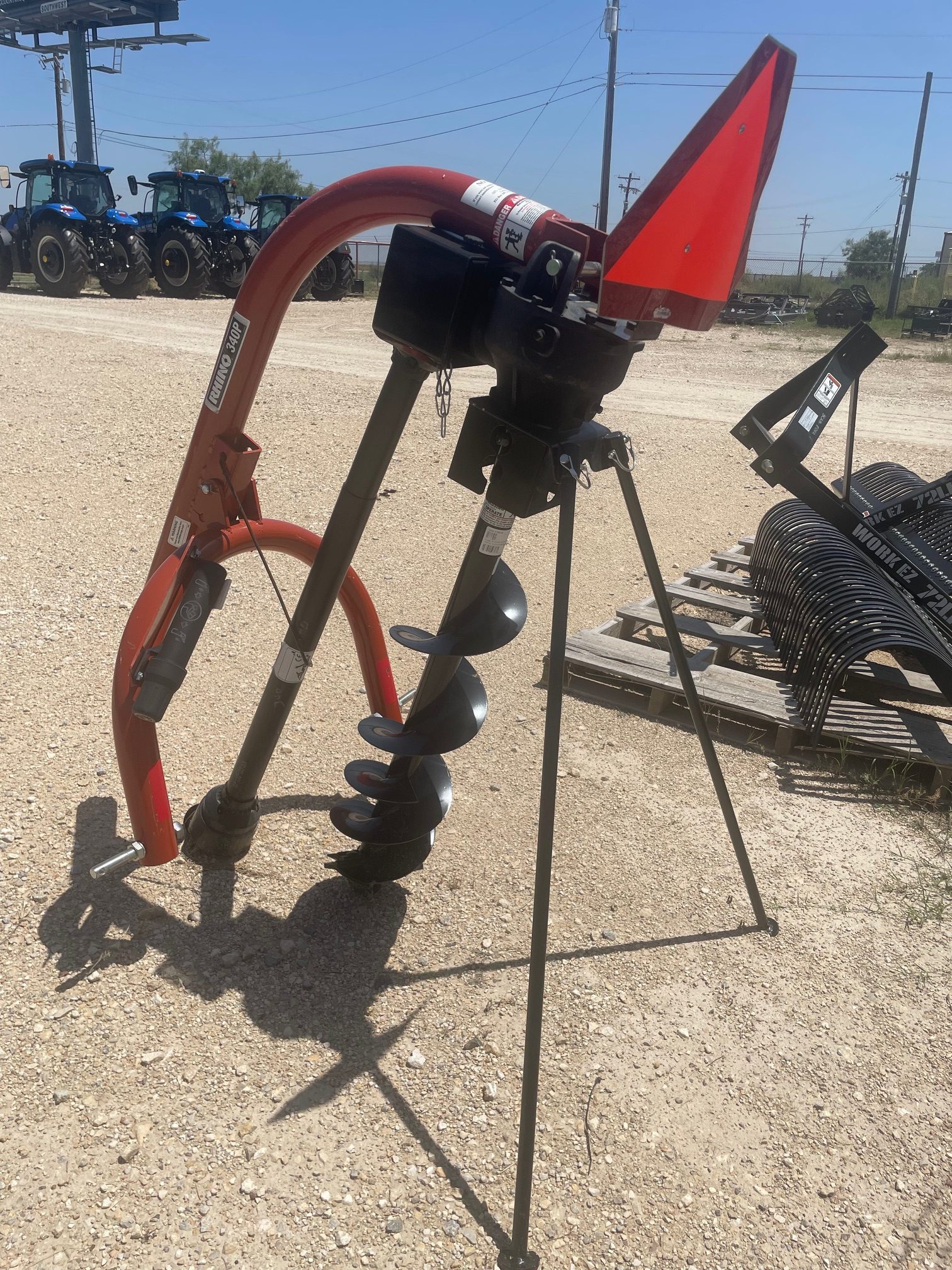 RHINO 3PT POST HOLE DIGGER W/ 9" BIT-image
