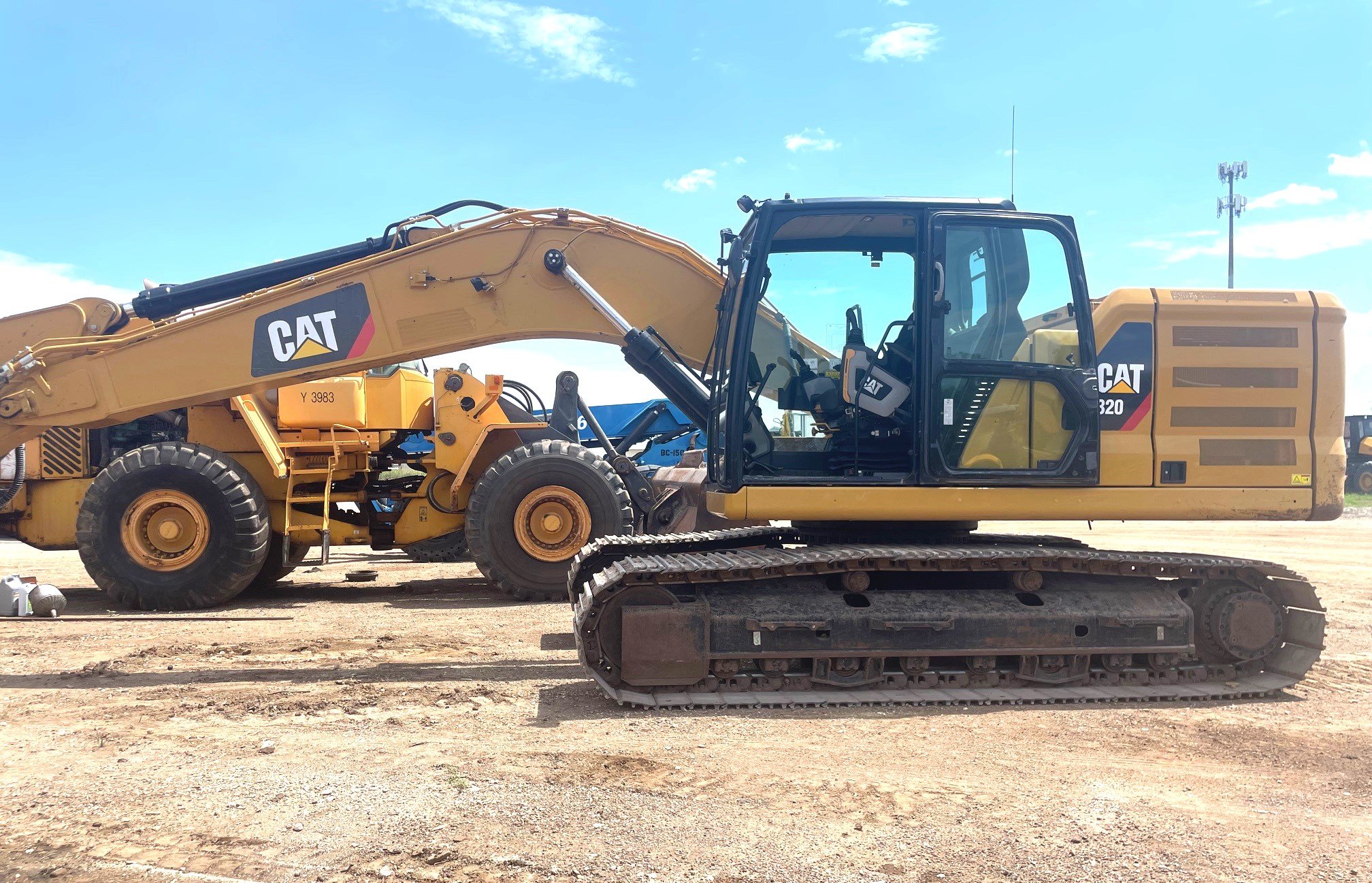 2018 CAT 320 TC EXCAVATOR-image