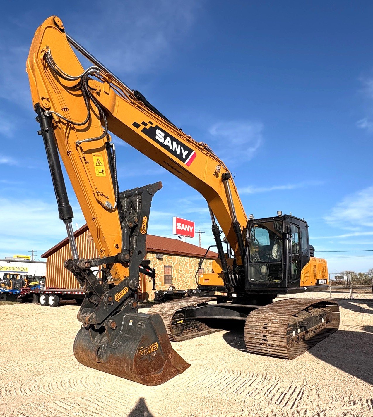 SY225 LC EXCAVATOR KK-BCSA-7718-image