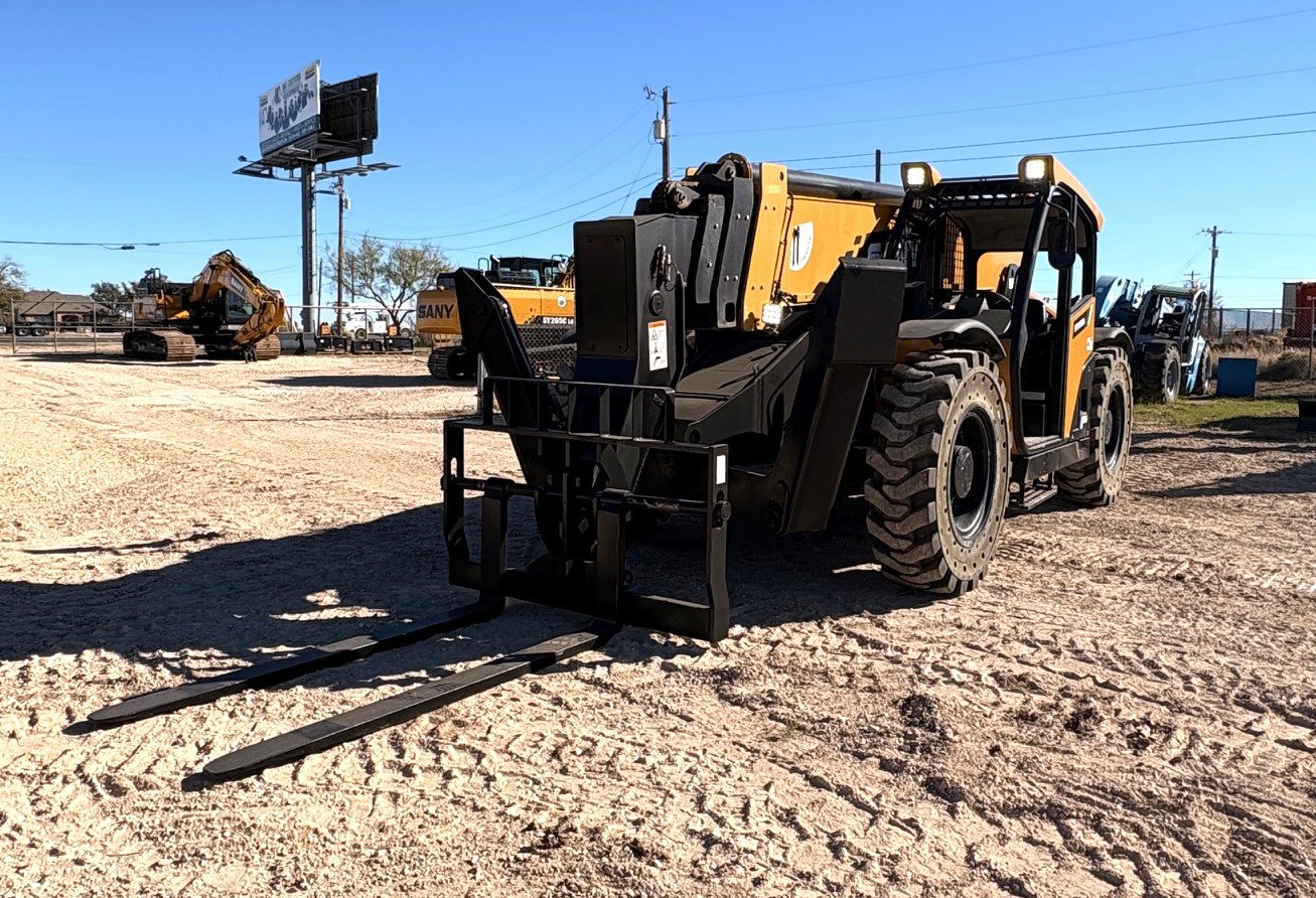 STH1056A 74HP 10K TELEHANDLER W/ CANOPY BCSA-0490-image